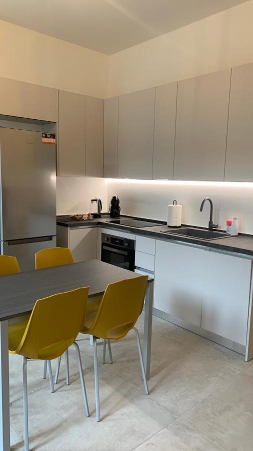 Dimora Di Privacy Fronte Parco E Ospedale Di Monza Apartment Lissone Exterior foto