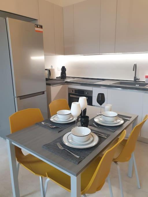 Dimora Di Privacy Fronte Parco E Ospedale Di Monza Apartment Lissone Exterior foto