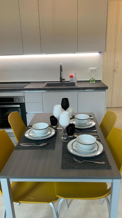 Dimora Di Privacy Fronte Parco E Ospedale Di Monza Apartment Lissone Exterior foto