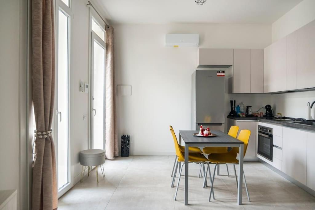 Dimora Di Privacy Fronte Parco E Ospedale Di Monza Apartment Lissone Exterior foto